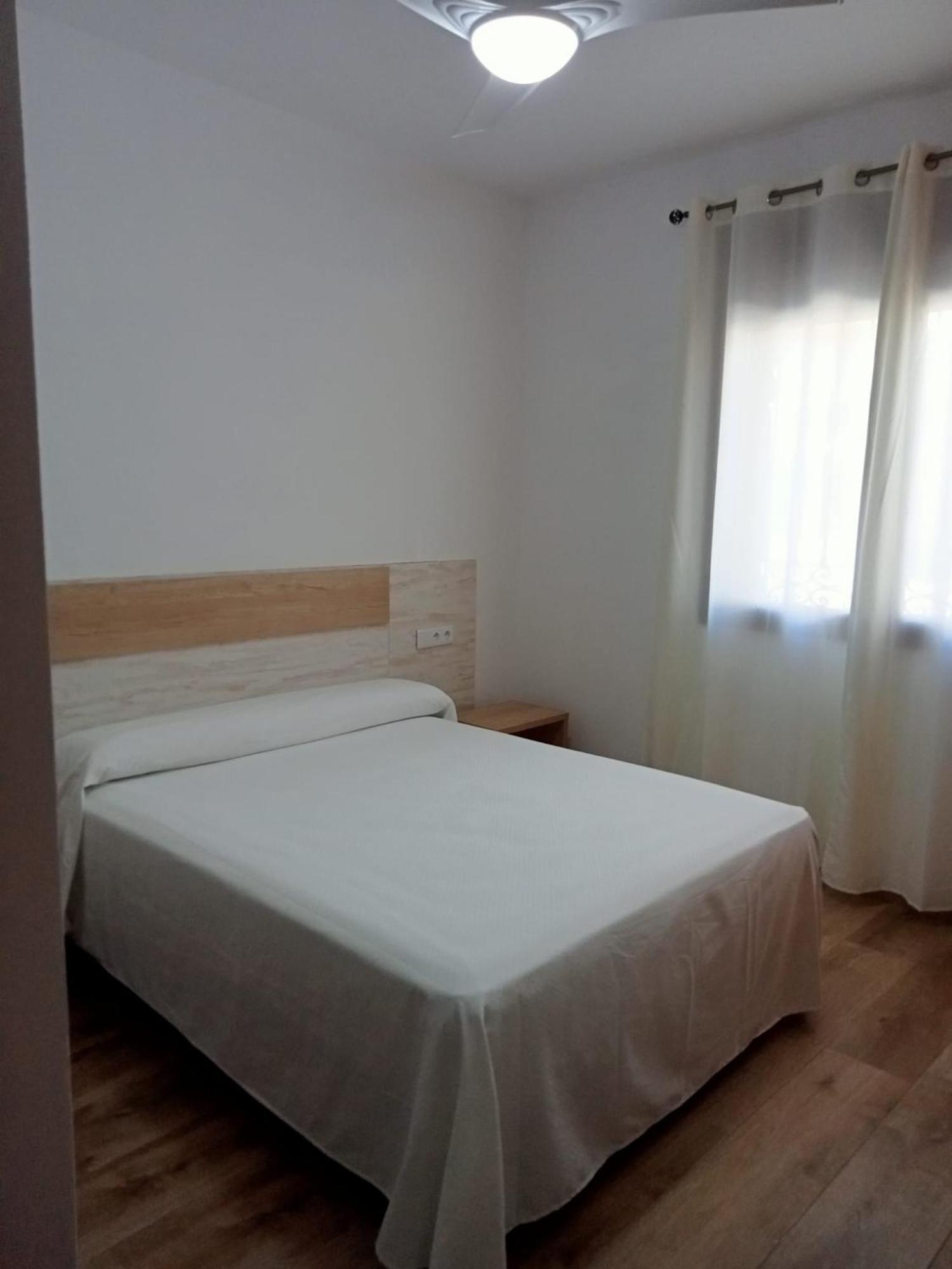 Apartamentos El Arenal Асебо Номер фото